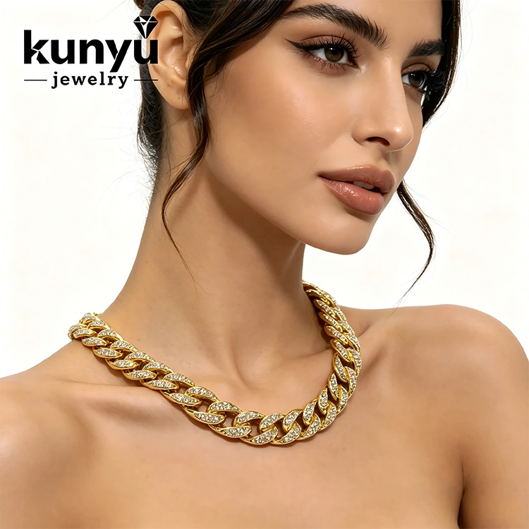 موٹی کیوبا ہار چین
